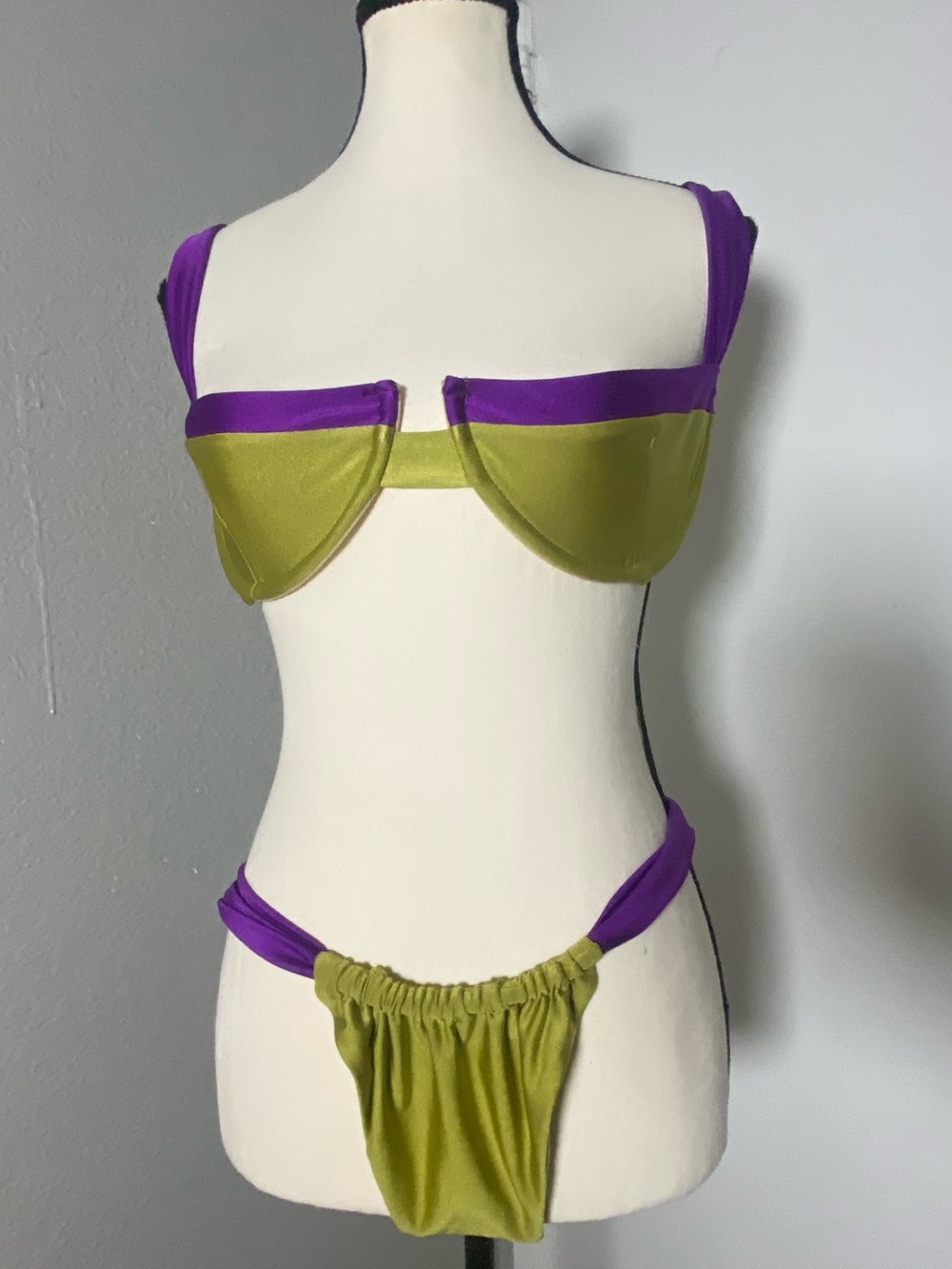SAME Los Angeles Green & Purple Bikini Set Size XL/XXL